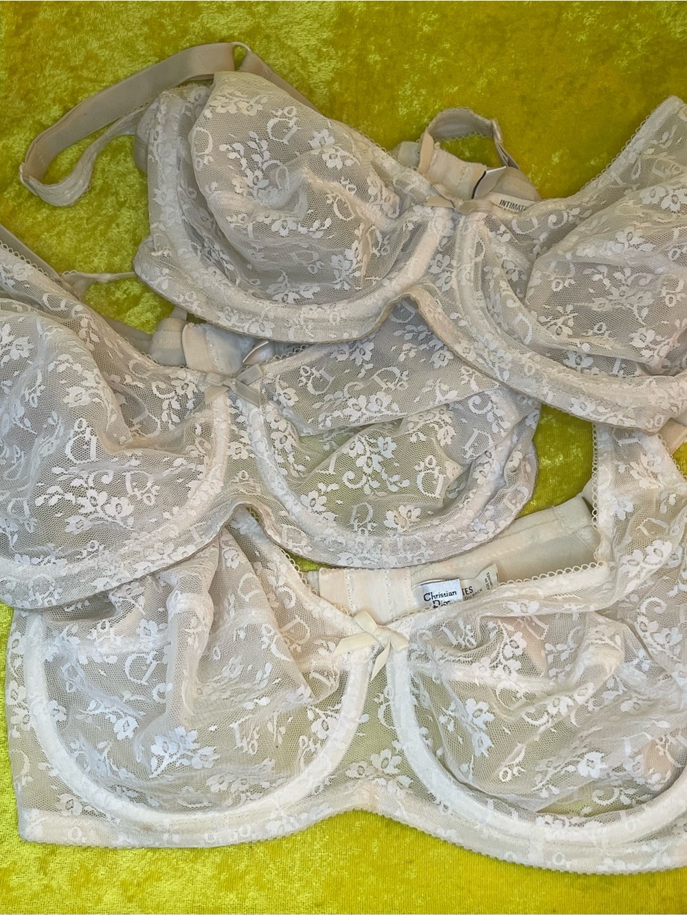3X Christian Dior White Lace Underwire Bra - Women